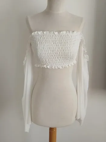 Magnifique haut bandeau blanc avec manches fendues en voile Shein taille 38