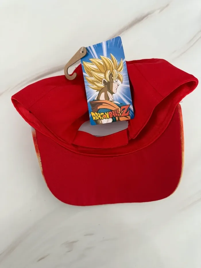 Casquette Dragon Ball Z neuve avec étiquette taille 52 - photo numéro 2