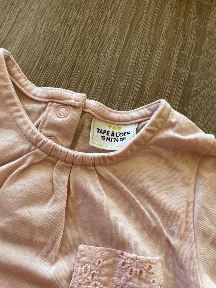 Très jolie pull fin rose poudrée tape à l’œil taille 12 mois - photo numéro 2