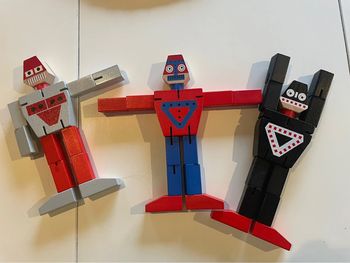 Lot de 3 bonhommes en bois articulés