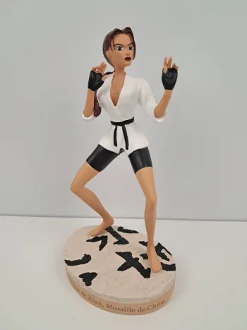 Figurine Tomb Raider Lara Croft - numéro 7 La Dague De Xian Muraille de Chine