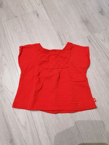 T shirt  neuf 3 mois