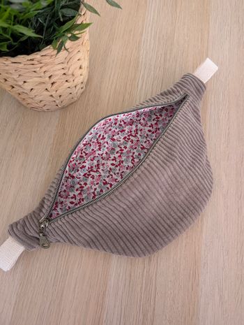 Sac banane enfant  velours côtelé marron