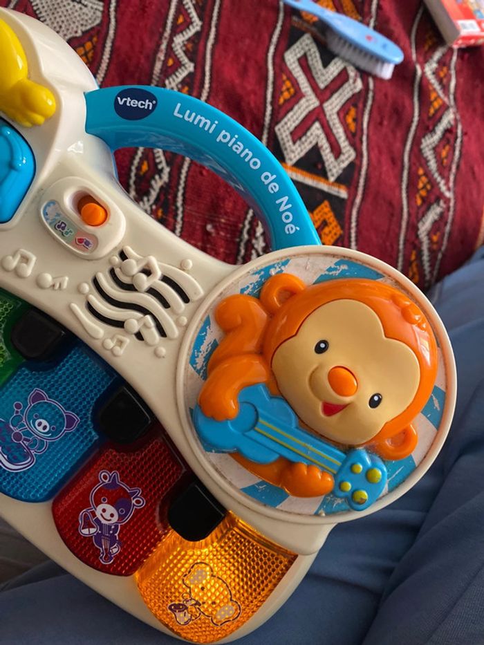 Piano bébé Vtech musiques incluses 6 mois à 36 mois - photo numéro 2