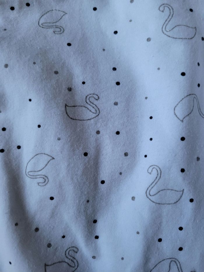 Pyjama léger motif cygnes taille 9 mois - photo numéro 4