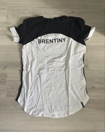 T-shirt noir et blanc