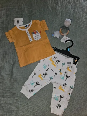 Ensemble 6 mois 68 cm motif animaux neuf mots d'enfant