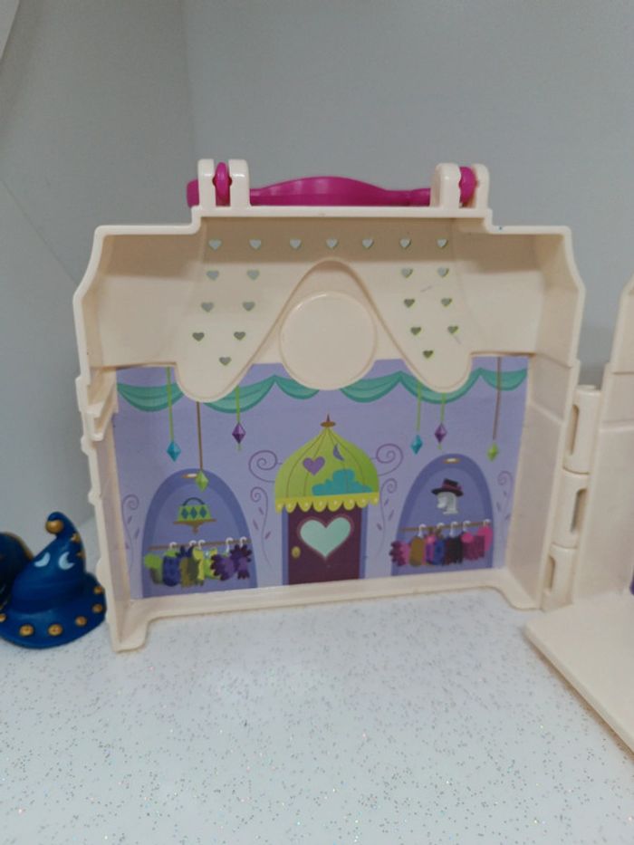 Little Pony petit poney wiki maisonnette petite maison house cottage boutique magic nightmare night - photo numéro 13