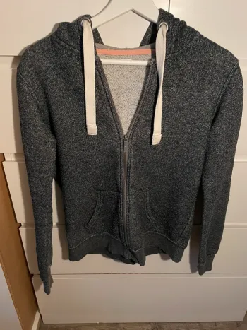 Veste à capuche