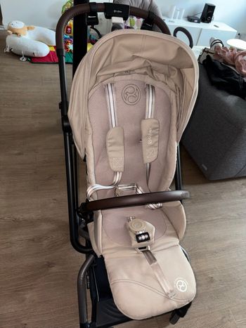 Cybex eeazy twist 2+