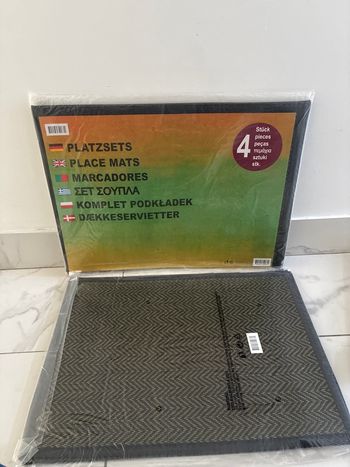 Lot de 8 set de table neuf
