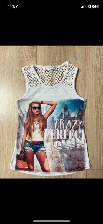 T shirt ajouré 8 ans