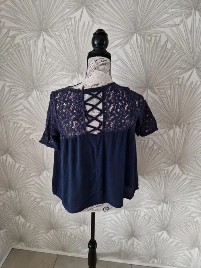 Jolie blouse manches courtes chic taille 36 - photo numéro 2