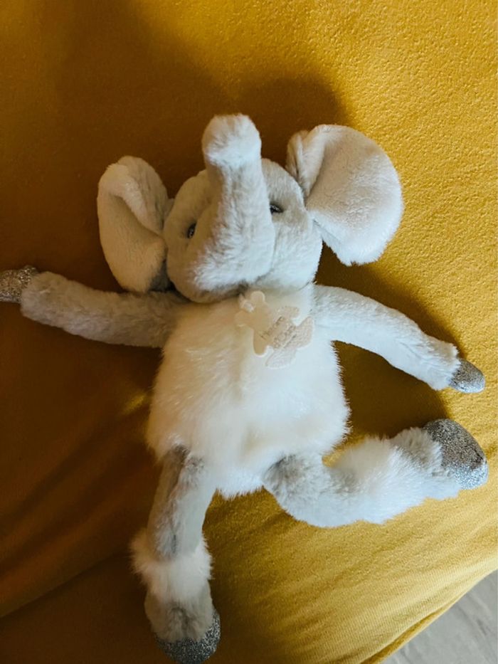 Doudou, éléphant, histoire d’ours - photo numéro 2