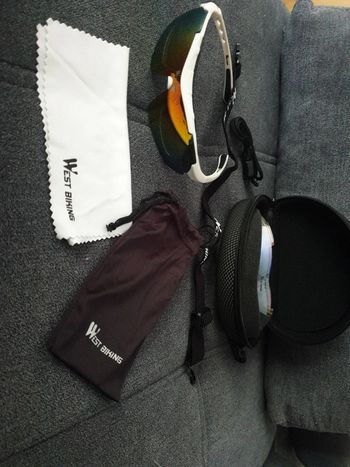 Neuf coffret lunettes sport vélo cyclisme ski 4 protections différentes