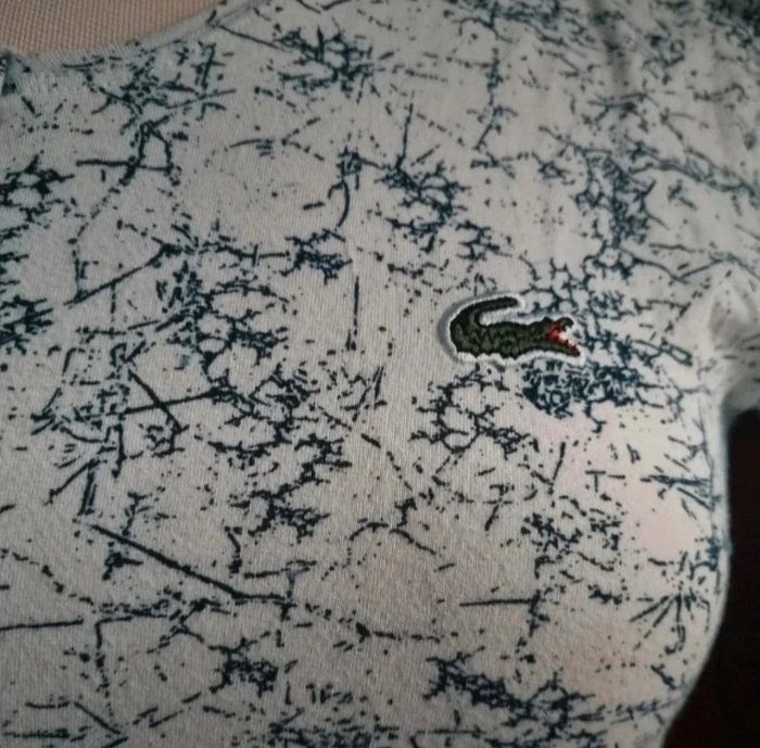 T-shirt blanc à motifs taille S Lacoste - photo numéro 3