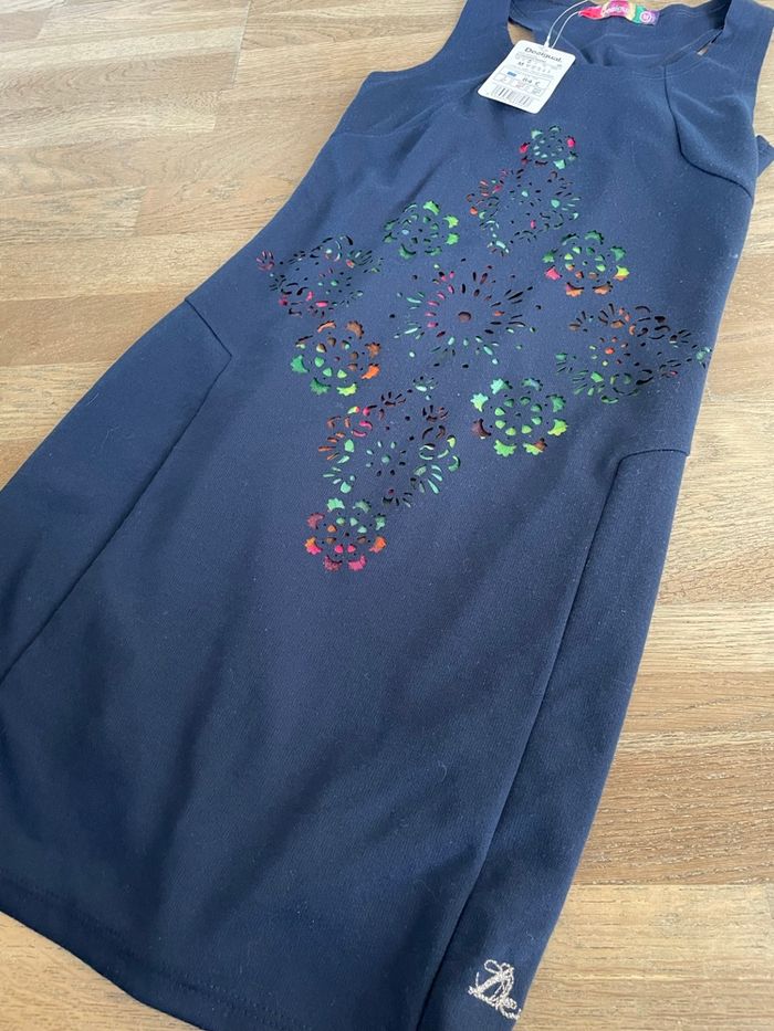 Robe desigual neuve M - photo numéro 2