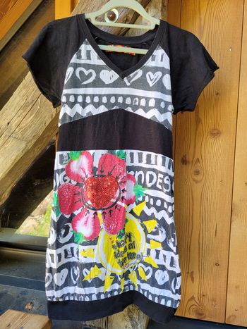 Magnifique robe Desigual, noire et blanche, motifs colorés, 11/12 ans