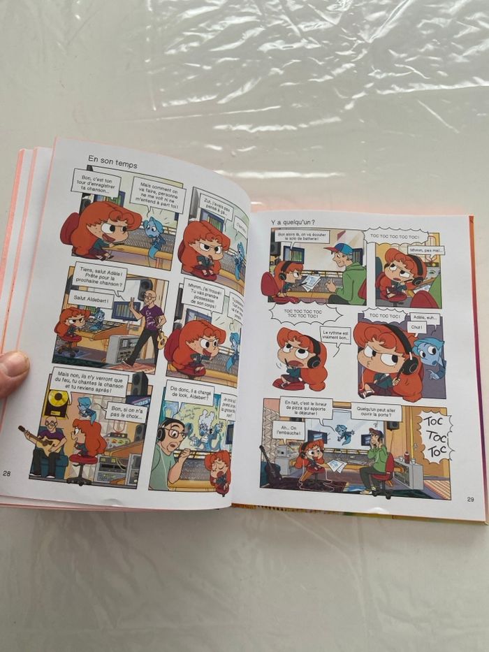 Livre + CD Audio Mortelle Adèle – SHOW BIZARRE ! - photo numéro 8