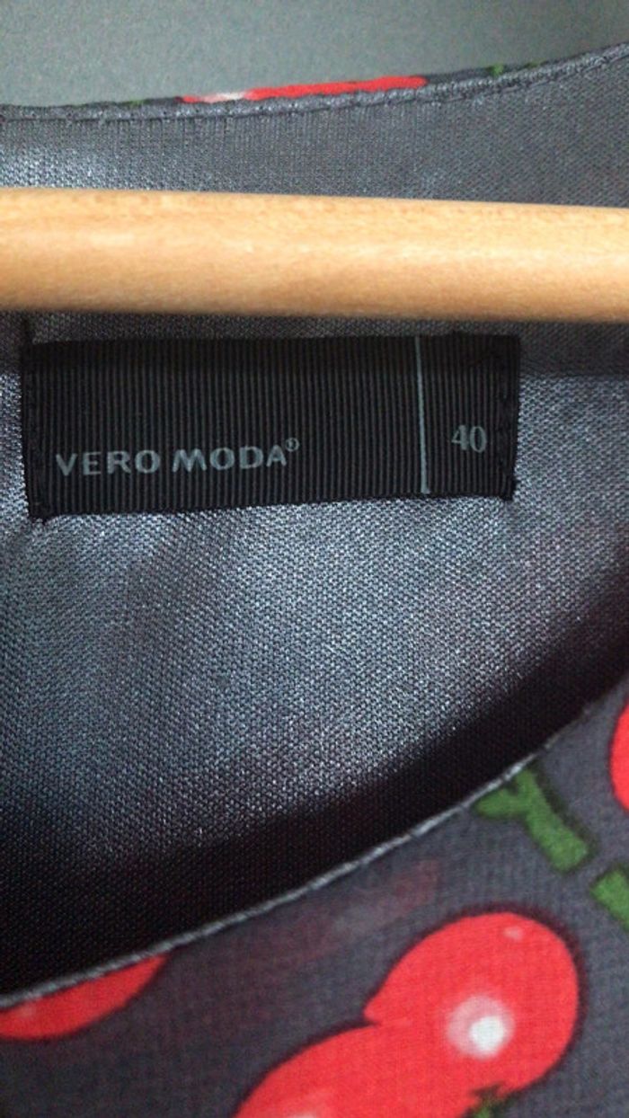 Jolie robe Vero moda - photo numéro 2