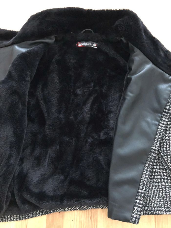Veste fourrée Desigual t.42 - photo numéro 3