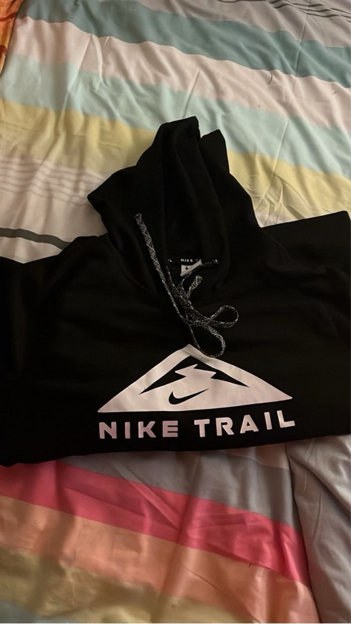 Sweat Nike Trail