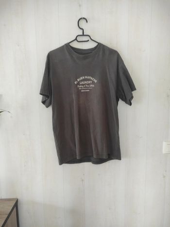 T-shirt pull and Bear