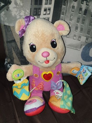 Peluche d'activité Juliette 123 habille moi de VTech