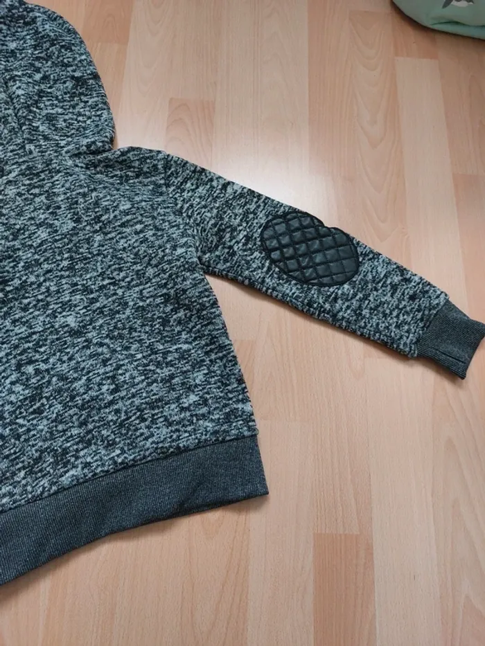 Sweat à capuche doublé détail simili cuir - photo numéro 7