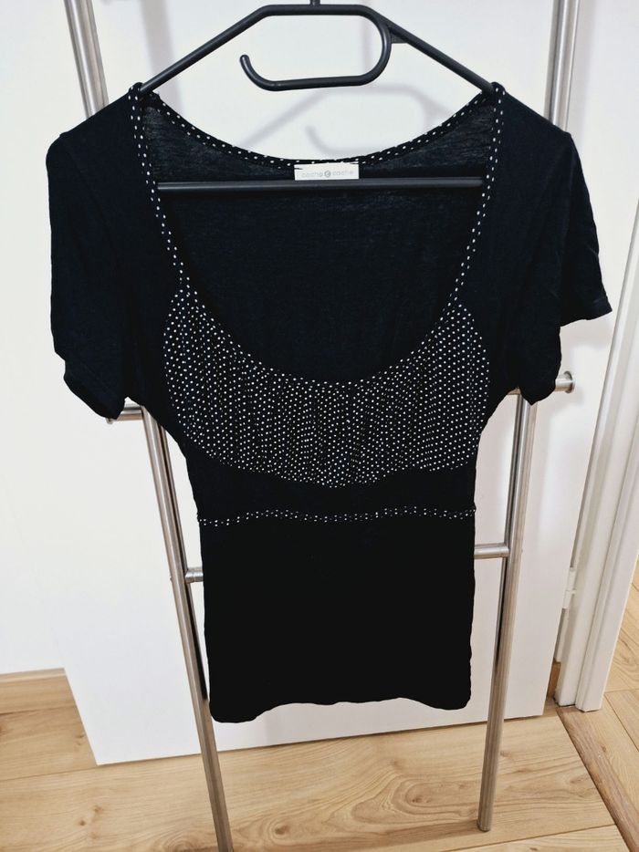 Haut  , taille 42 .