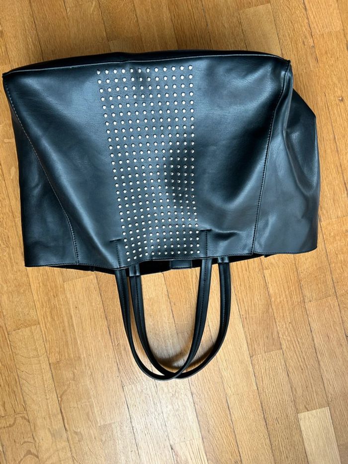 Cabas / sac femme distribué par printemps