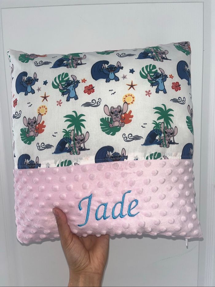 Coussin personnalisé stitch