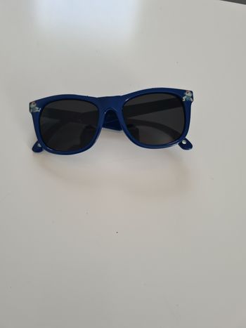 Lunette soleil enfant