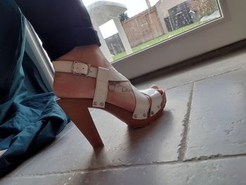 Sandale à talons cuir