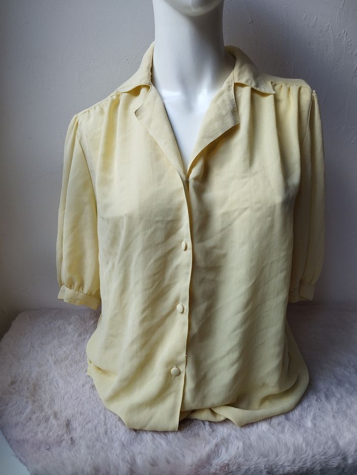 Chemise manches courtes vintage jaune pastel