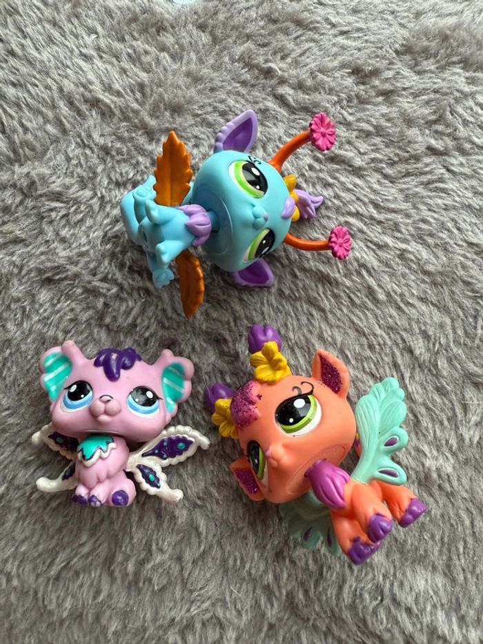 Lot 3 petshops