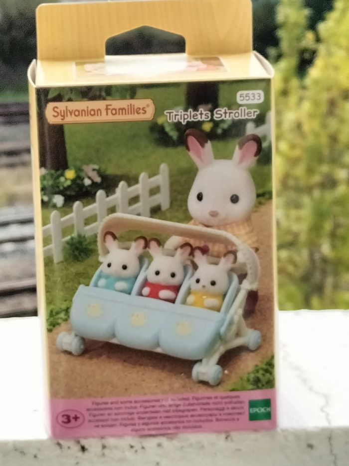 La poussette des triplés