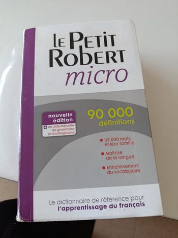 Vend le petit robert micro 