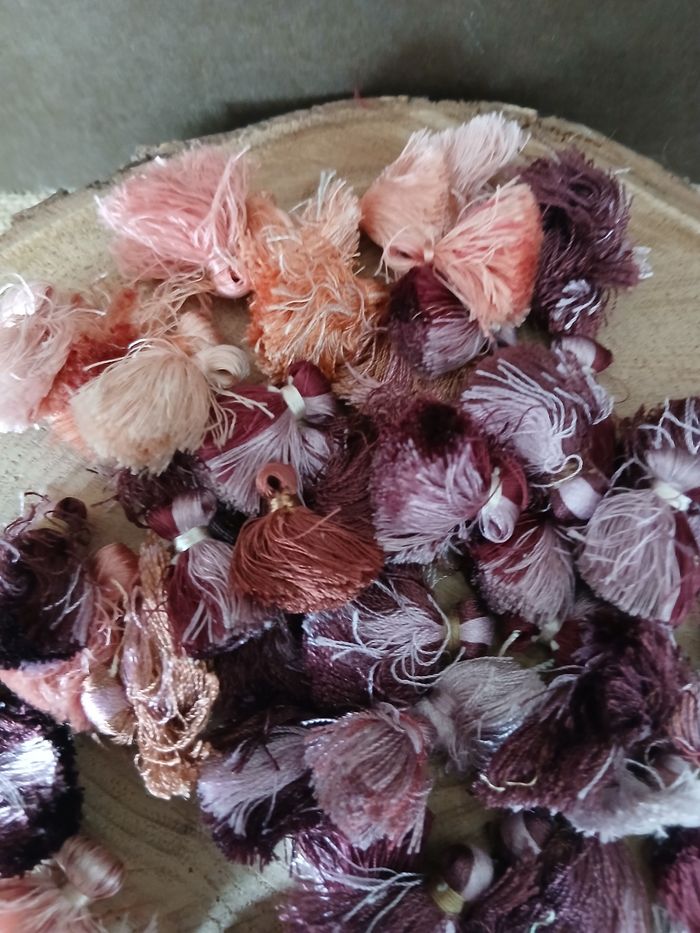 Lot de 50 glands pompons violet rose - photo numéro 3