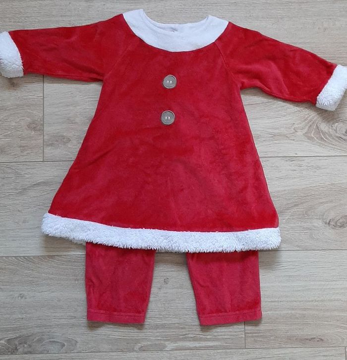 tenue de noël 12 mois