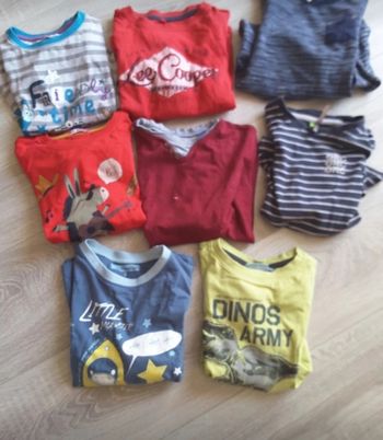 Tshirt manche longue garcon 5 ans 2€ piece