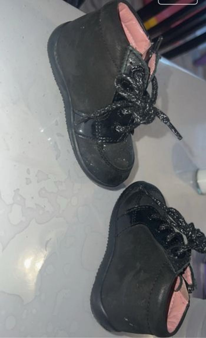 Bottines kickers noir taille 20 très bon état - photo numéro 4