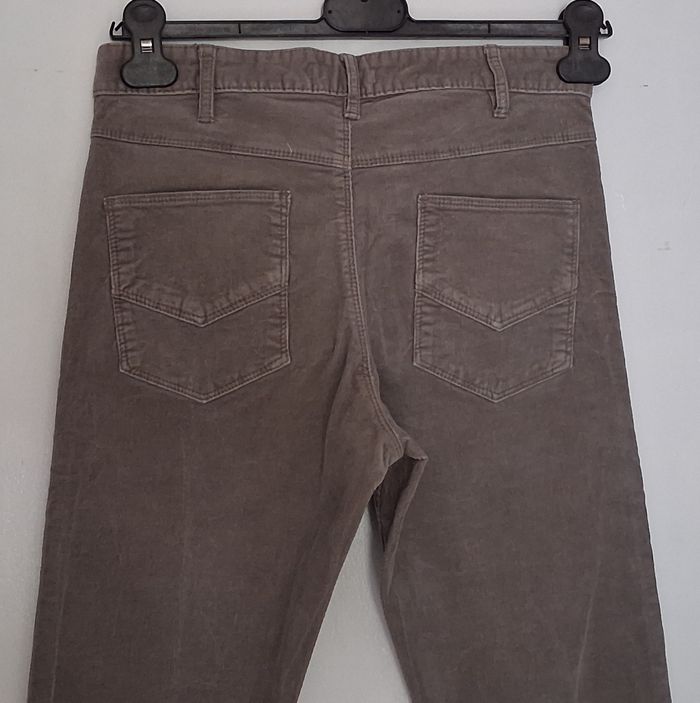 Jean en velours beige/gris - photo numéro 4