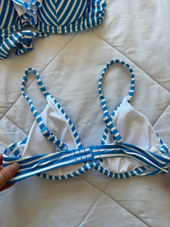 Lot 2 hauts de maillot de bain bikini bleu blanc rayé coque armature taille XS/34 Penti neuf - photo numéro 4
