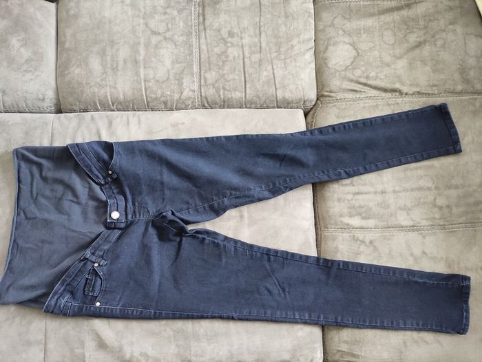Jean de grossesse bleu marine très confortable taille 38 Kiabi - photo numéro 3