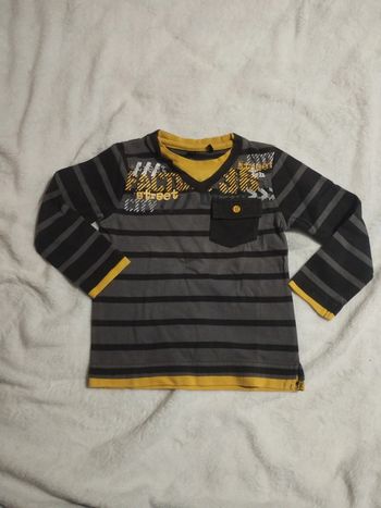 T-shirt manches longues rayures noires jaune 4ans