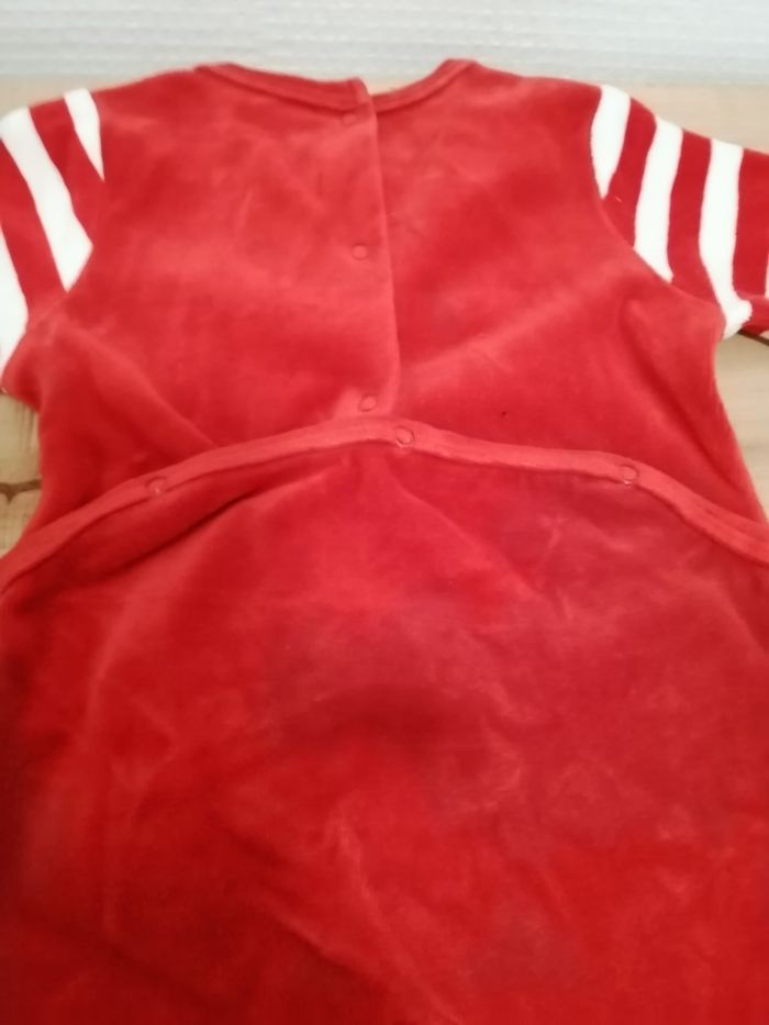 Jyjama rouge - photo numéro 3