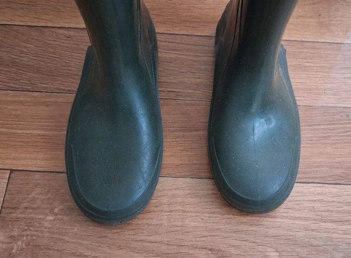 Bottes en caoutchouc kaki Pointure 32/33 - photo numéro 5