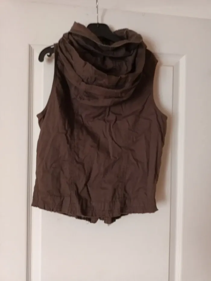 Veste sans manches - photo numéro 2