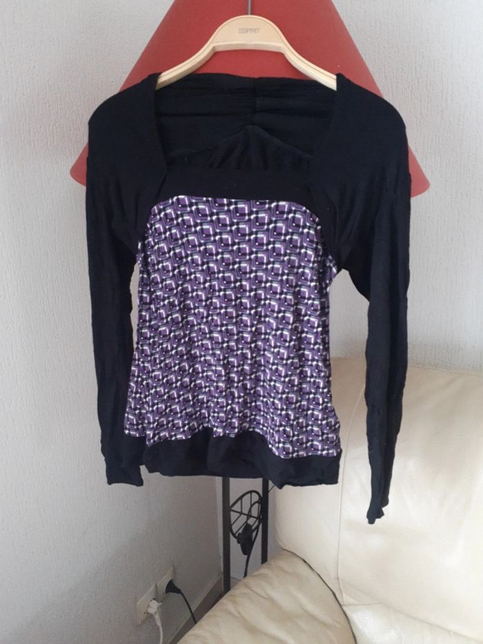 Tunique noire et violette